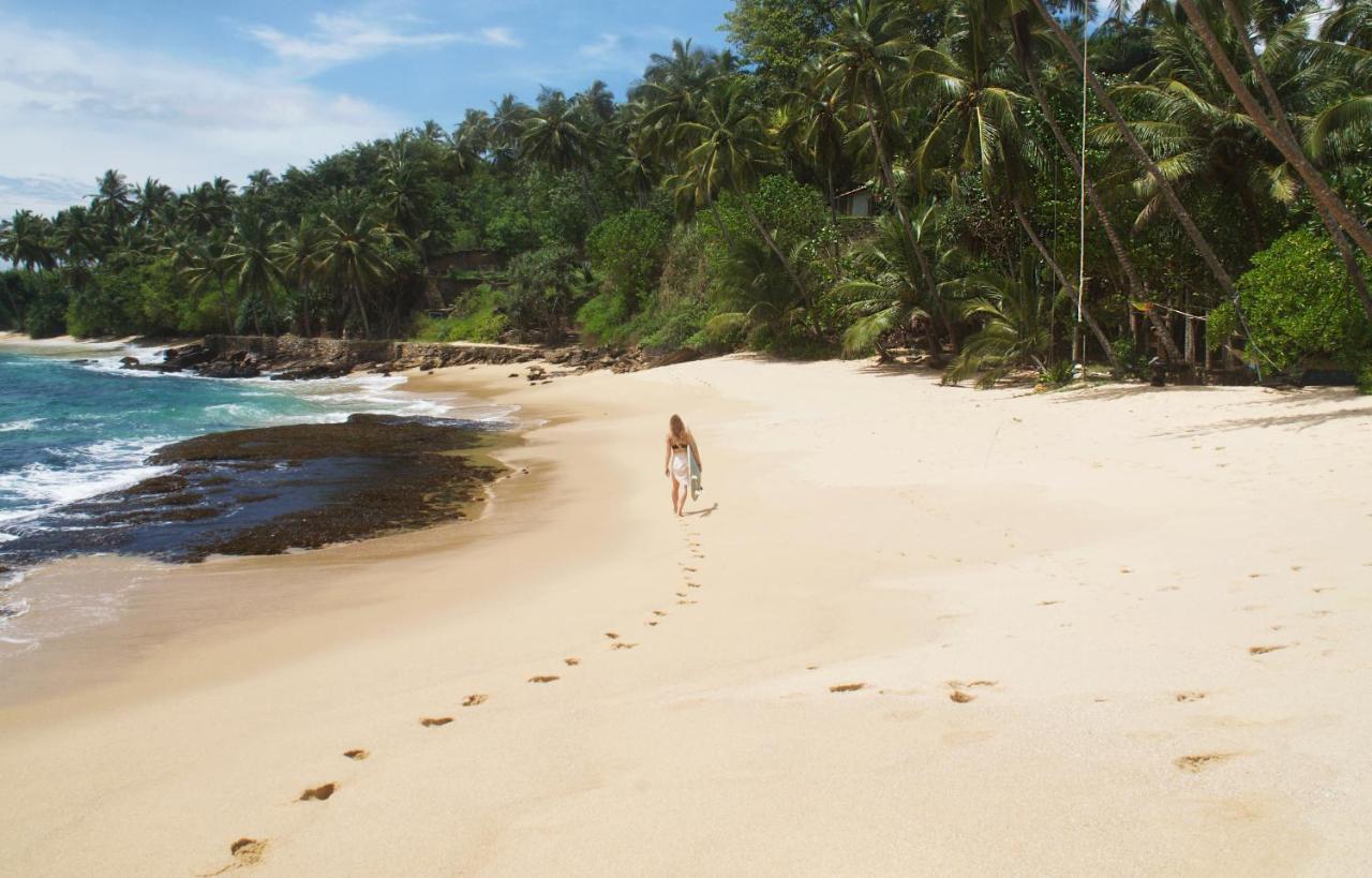 Into The Blue - Yoga Included & Walk To 3 Beaches Tangalle Extérieur photo