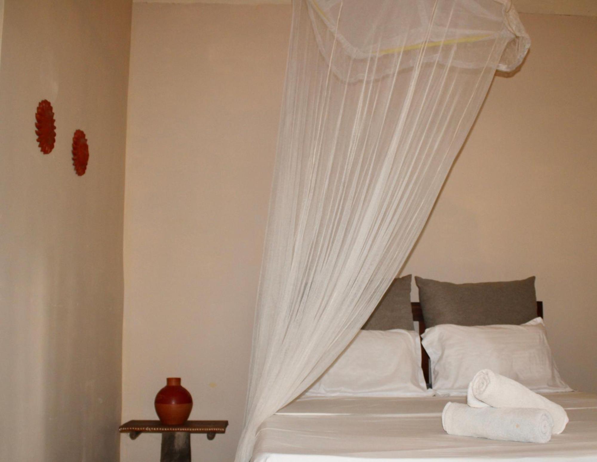 Into The Blue - Yoga Included & Walk To 3 Beaches Tangalle Extérieur photo