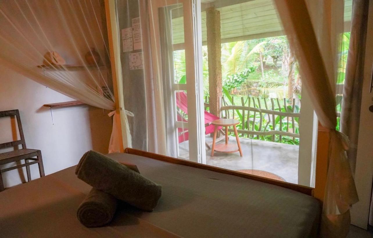 Into The Blue - Yoga Included & Walk To 3 Beaches Tangalle Extérieur photo