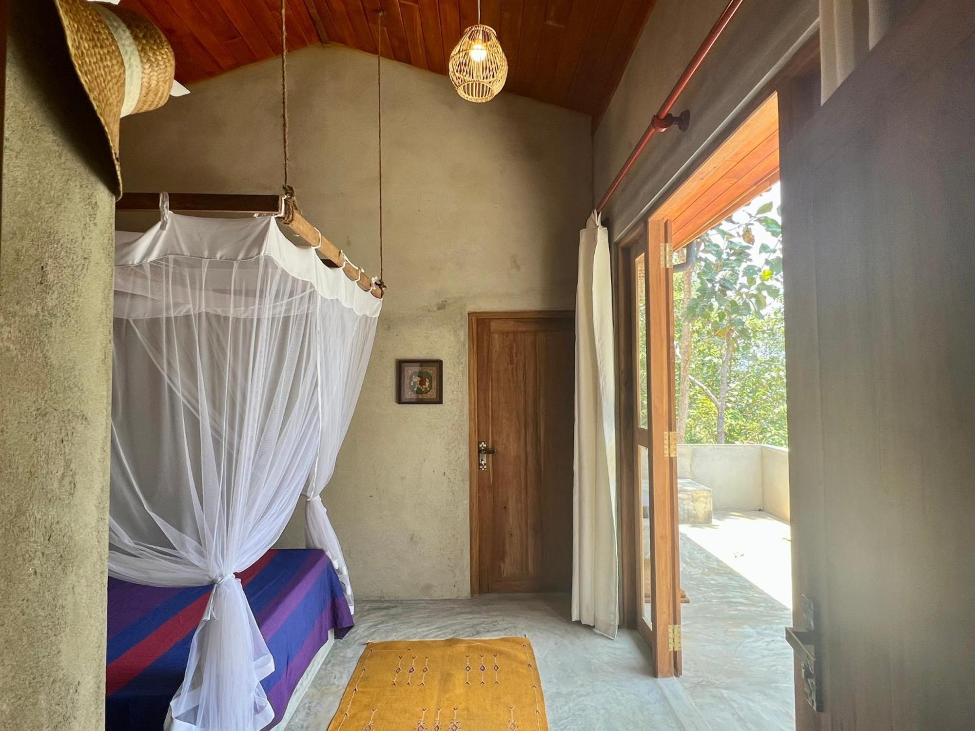 Into The Blue - Yoga Included & Walk To 3 Beaches Tangalle Extérieur photo